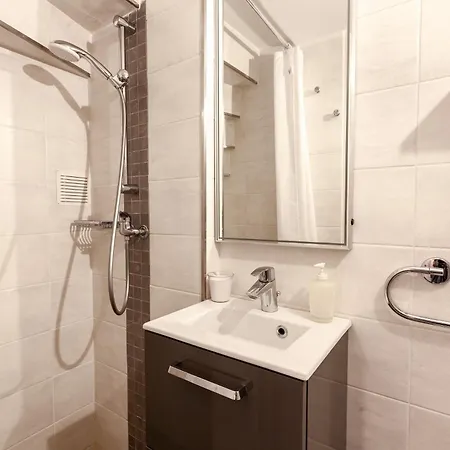 Apartment Hanou 1 A 4 Personnes Bandol